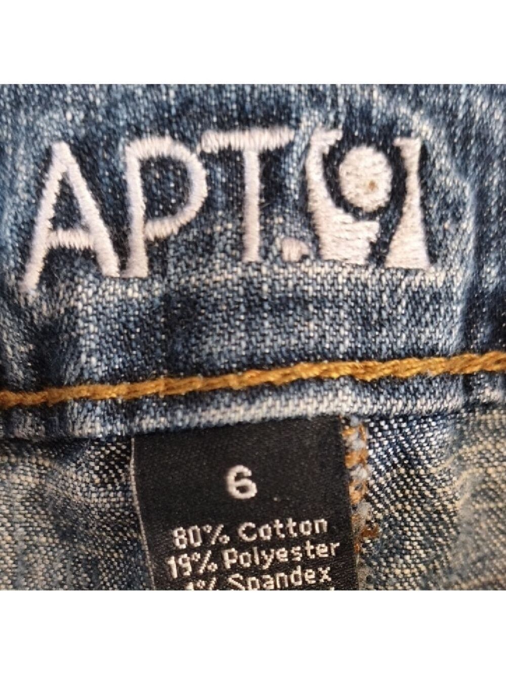 Apt. 9 Women's Boot Cut Jeans in Denim Blue - Picture 2 of 4
